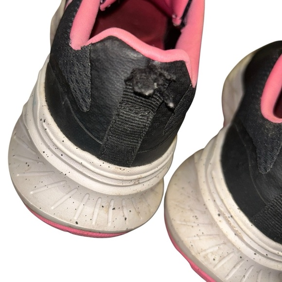 Woman SKECHERS Edgeride Relaxed Fit Black/Pink Slip on Sneaker size 8 walking - Picture 5 of 6